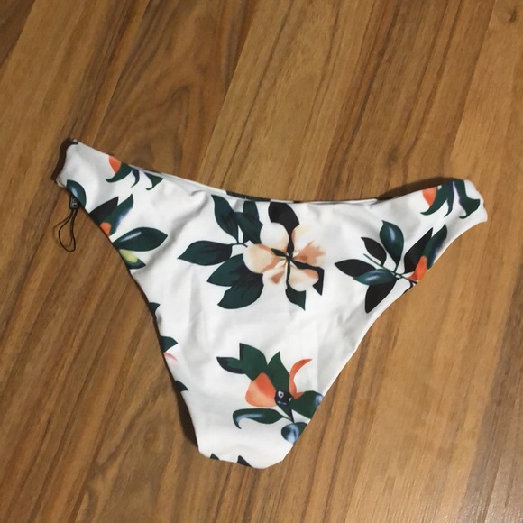 Bikini bottom - Picture 2 of 2